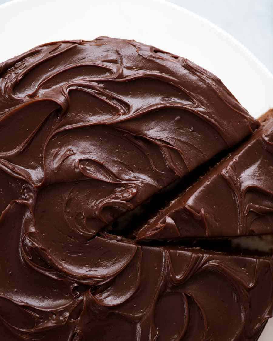 用巧克力巧克力巧克力蛋糕的味道，比如冰霜
